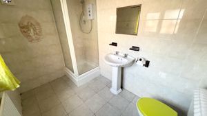 Photo 7- click for photo gallery